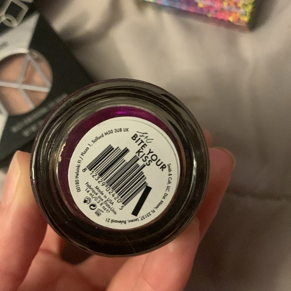 Makeup bundle nwt - Picture 5 of 5